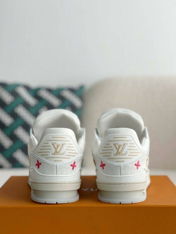 LOUIS VUITTON TRAINER SNEAKERS