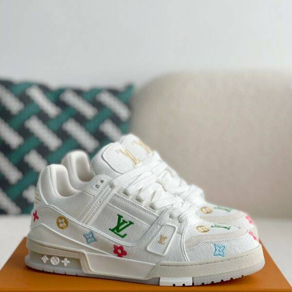 LOUIS VUITTON TRAINER SNEAKERS