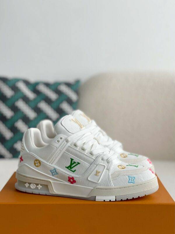 LOUIS VUITTON TRAINER SNEAKERS