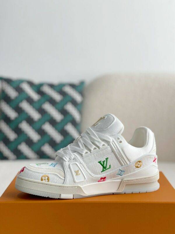 LOUIS VUITTON TRAINER SNEAKERS