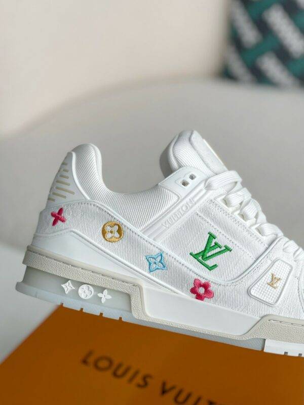 LOUIS VUITTON TRAINER SNEAKERS