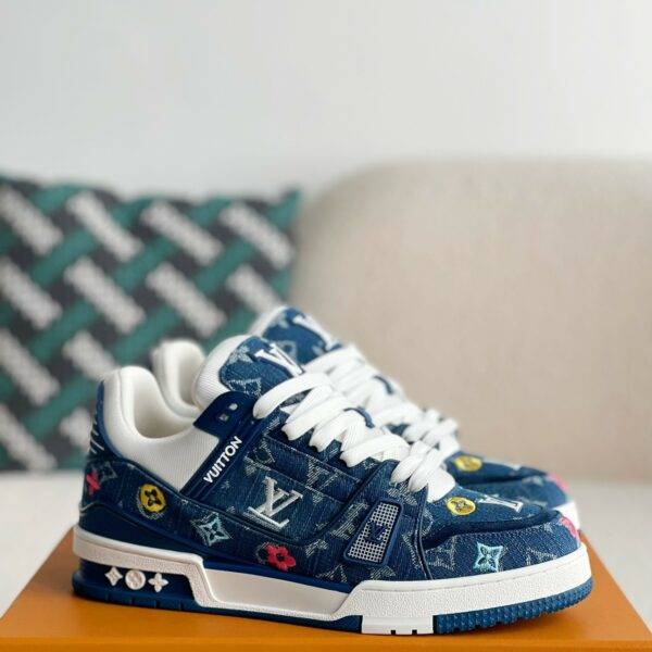 LOUIS VUITTON TRAINER SNEAKERS