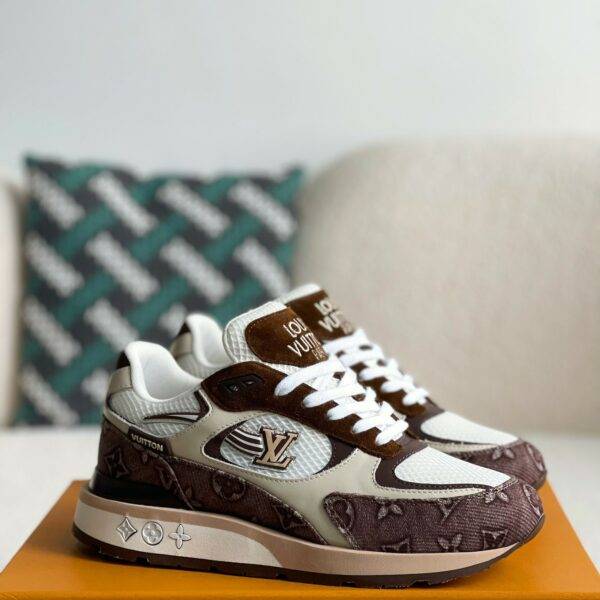 LOUIS VUITTON Low-top running shoes