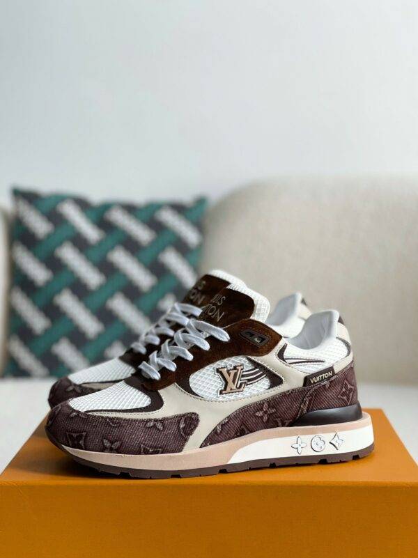 LOUIS VUITTON Low-top running shoes