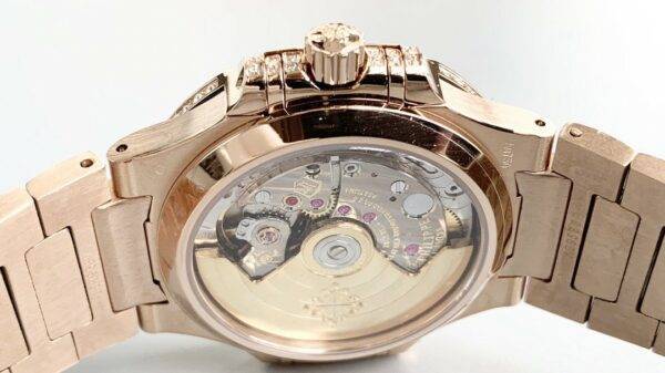 2024 Patek Philippe 7118 Women's Nautilus Full Diamond Limited Edition