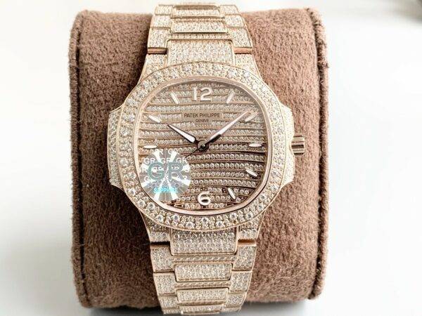 2024 Patek Philippe 7118 Women's Nautilus Full Diamond Limited Edition