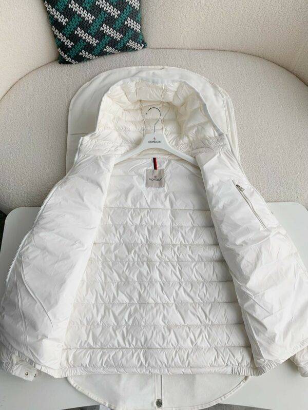 Moncler Montbeliard down jacket