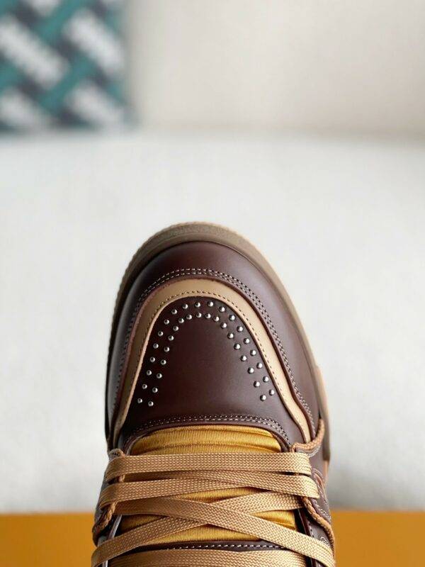 LOUIS VUITTON TRAINER SNEAKERS