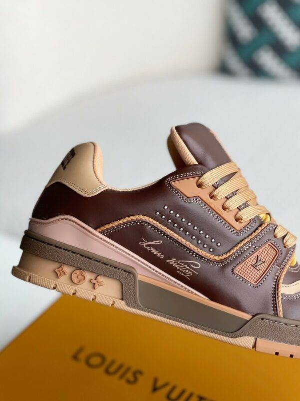 LOUIS VUITTON TRAINER SNEAKERS
