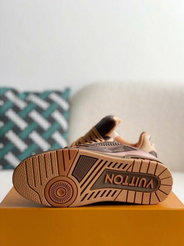 LOUIS VUITTON TRAINER SNEAKERS