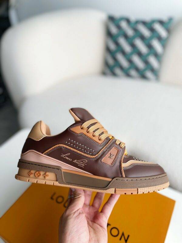 LOUIS VUITTON TRAINER SNEAKERS