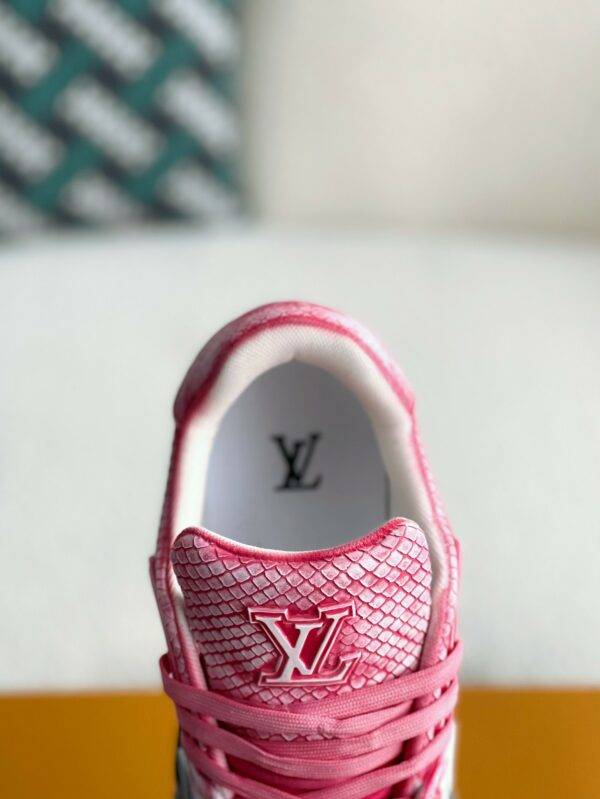 LOUIS VUITTON TRAINER SNEAKERS