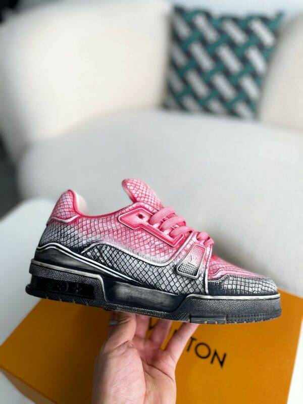 LOUIS VUITTON TRAINER SNEAKERS