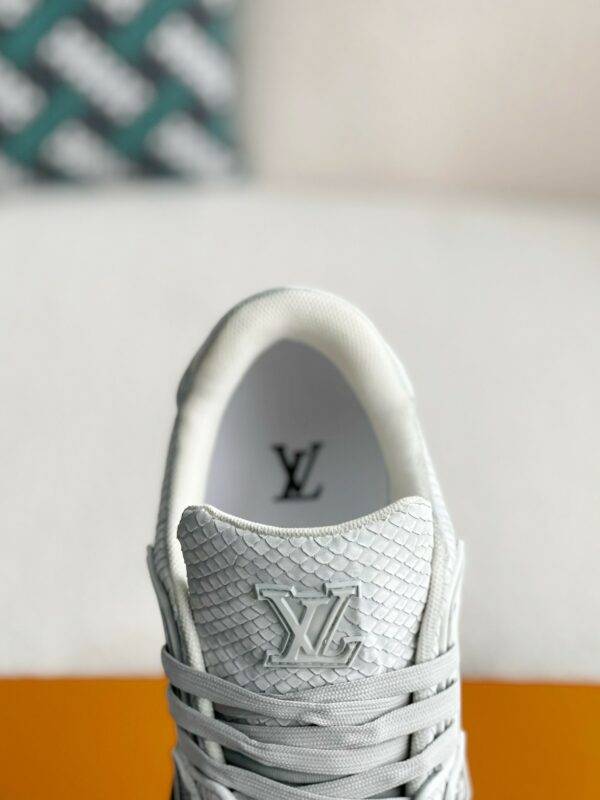 LOUIS VUITTON TRAINER SNEAKERS