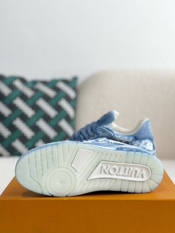 LOUIS VUITTON TRAINER SNEAKERS