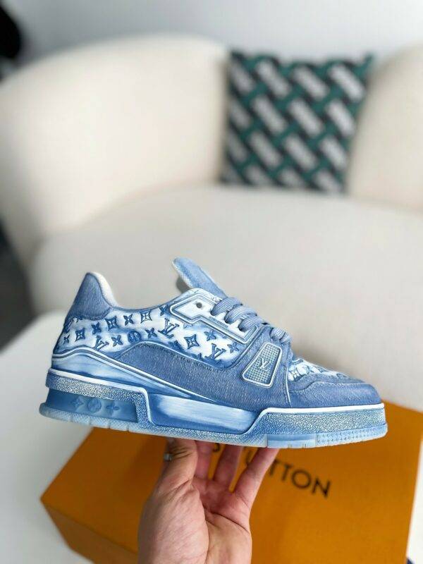 LOUIS VUITTON TRAINER SNEAKERS