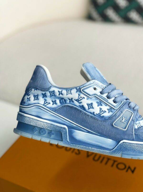 LOUIS VUITTON TRAINER SNEAKERS