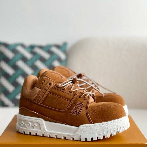 LOUIS VUITTON TRAINER SNEAKERS