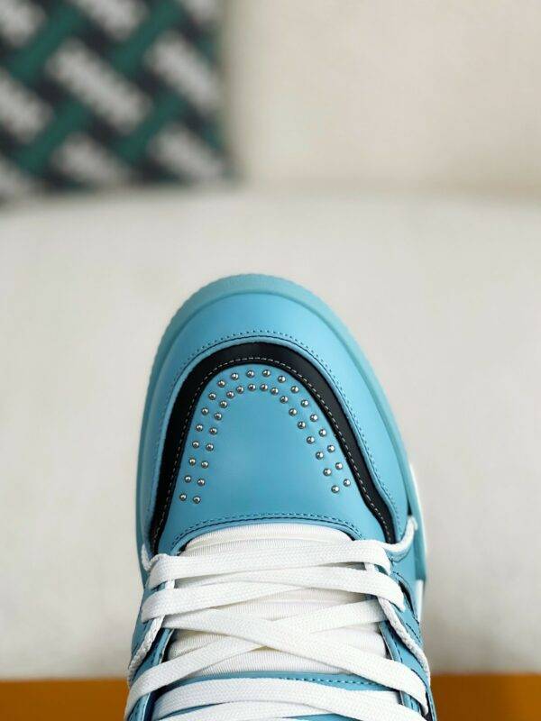 LOUIS VUITTON TRAINER SNEAKERS