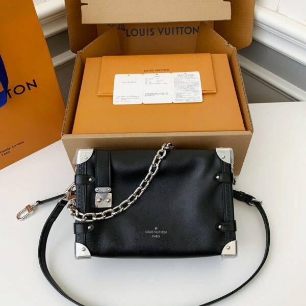 Louis Vuitton New SIDE TRUNK full leather medium size handbag  M11350  Size：21*14*6cm