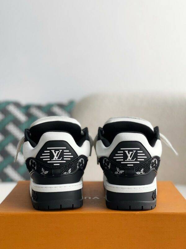 LOUIS VUITTON  TRAINER 2023Show style Sneakers