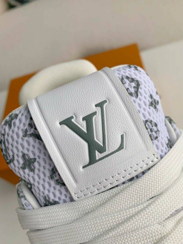 LOUIS VUITTON TRAINER SNEAKERS
