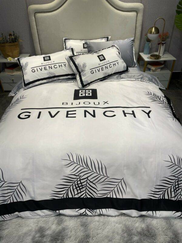 Bedding-GIVENCHY four-piece set