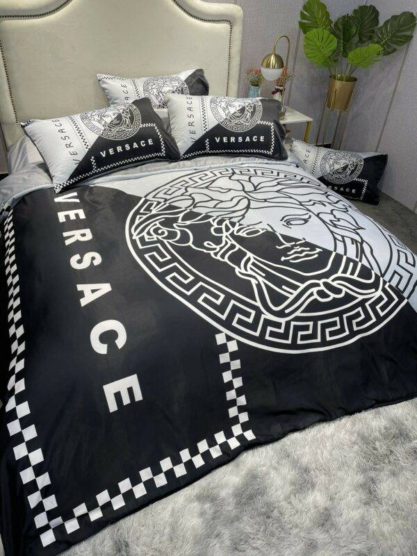 Bedding-VERSACE four-piece set