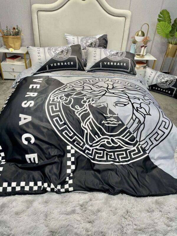 Bedding-VERSACE four-piece set