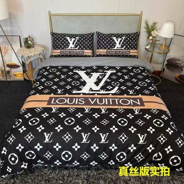 Bedding-Louis Vuitton four-piece set