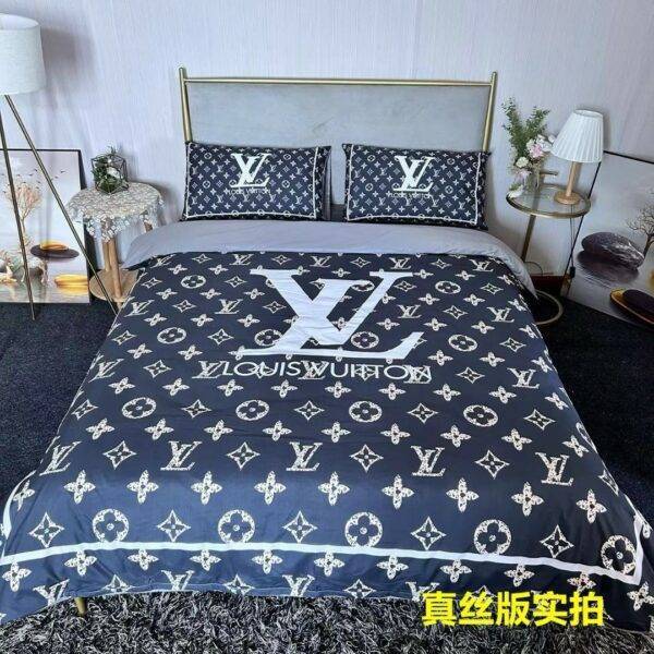 Bedding-Louis Vuitton four-piece set