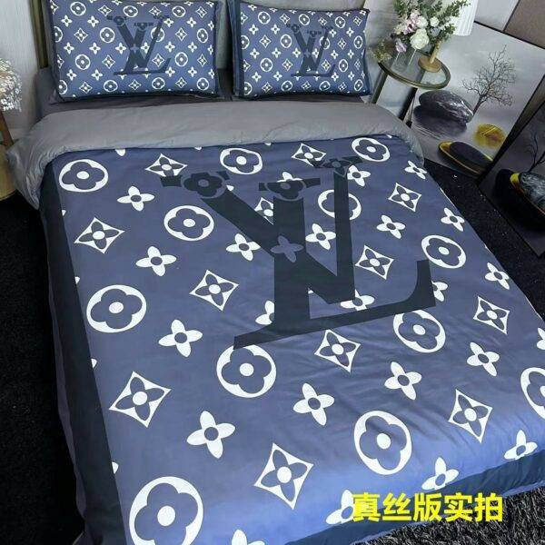 Bedding-Louis Vuitton four-piece set