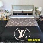 Bedding-Louis Vuitton four-piece set