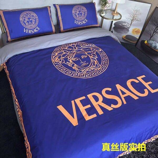 Bedding-VERSACE four-piece set