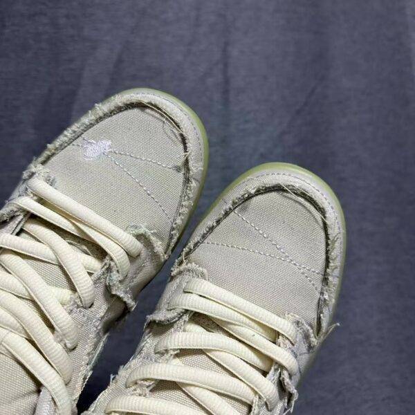 Nike SB Dunk Low Mummy