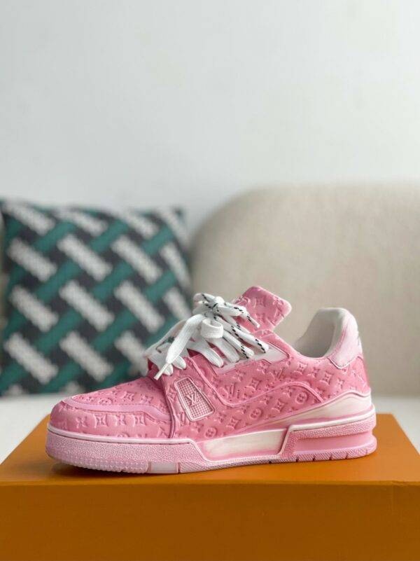 LOUIS VUITTON TRAINER SNEAKERS