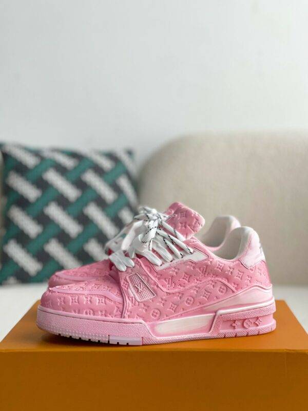 LOUIS VUITTON TRAINER SNEAKERS
