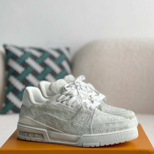 LOUIS VUITTON TRAINER SNEAKERS