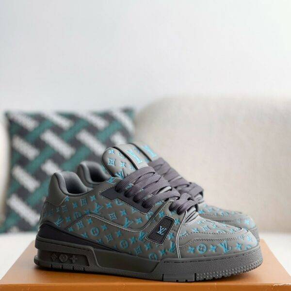 LOUIS VUITTON TRAINER SNEAKERS