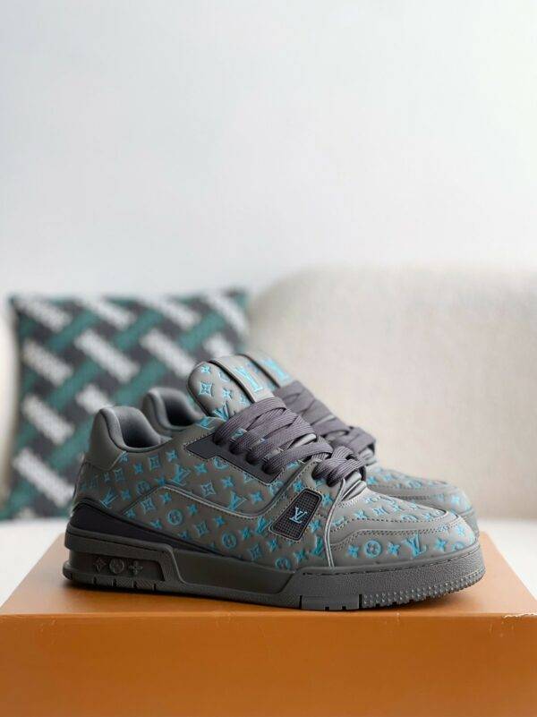 LOUIS VUITTON TRAINER SNEAKERS