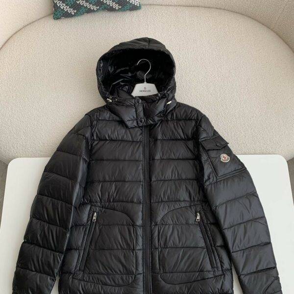 Moncler Short  men's down jacket