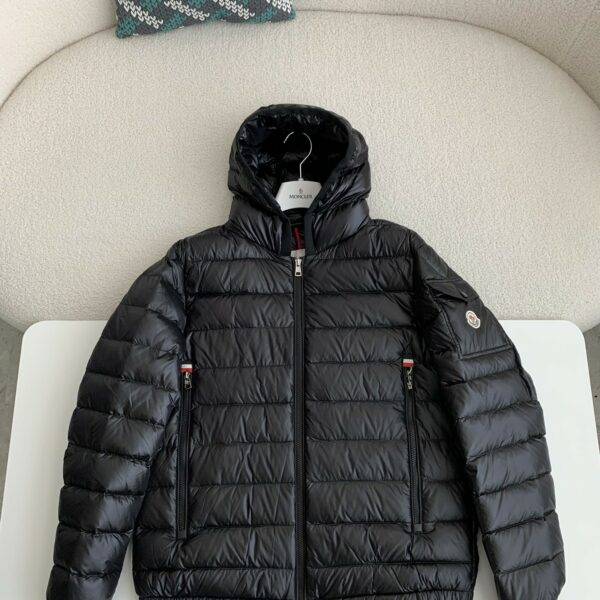 Moncler Short  men's down jacket