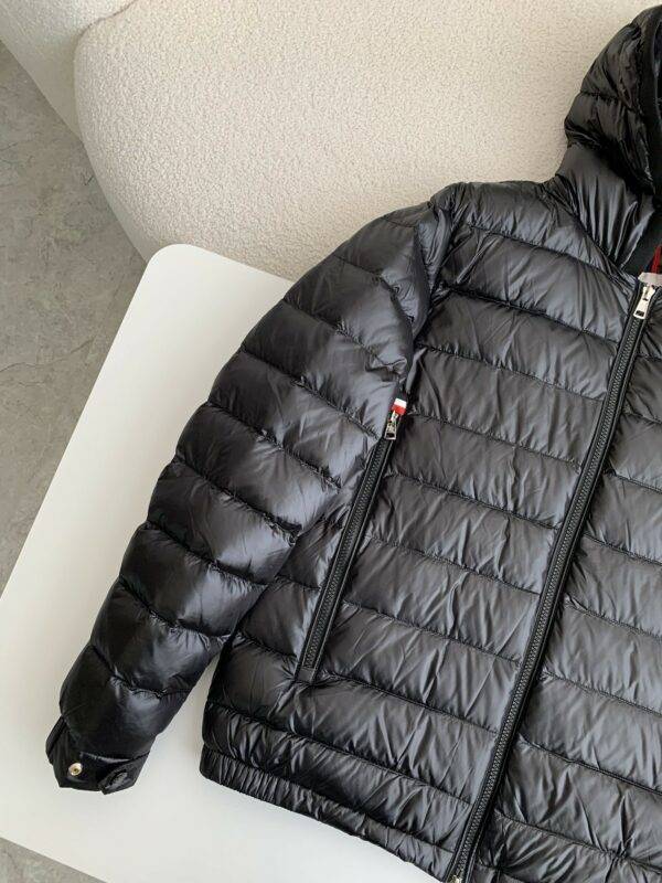 Moncler Short  men's down jacket