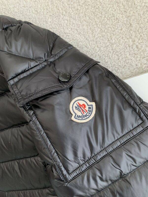 Moncler Short  men's down jacket