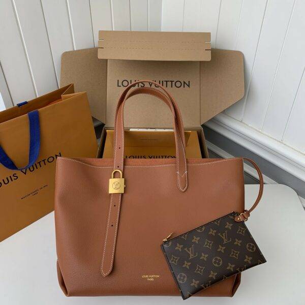 Louis Vuitton Low Key Cabas Mid -number Handbag M25343 Size: 30*14*47cm