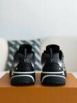LOUIS VUITTON CASUAL SNEAKERS