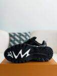 LOUIS VUITTON CASUAL SNEAKERS