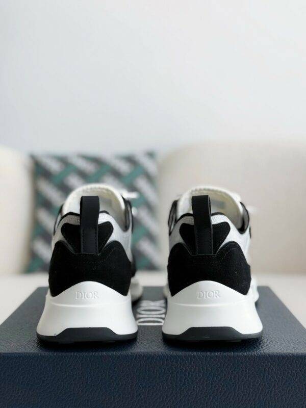 Dior B25 Sneakers