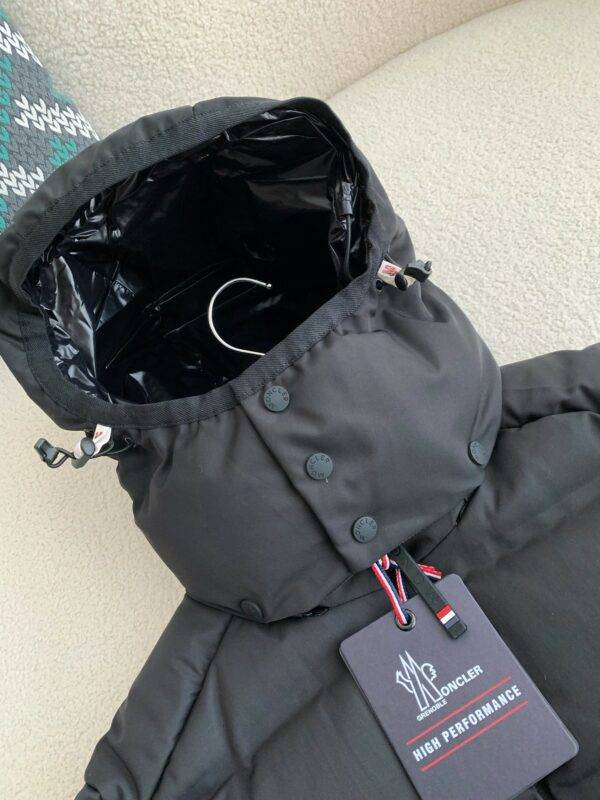 Moncler Montbeliard down jacket