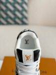 LOUIS VUITTON TRAINER SNEAKERS